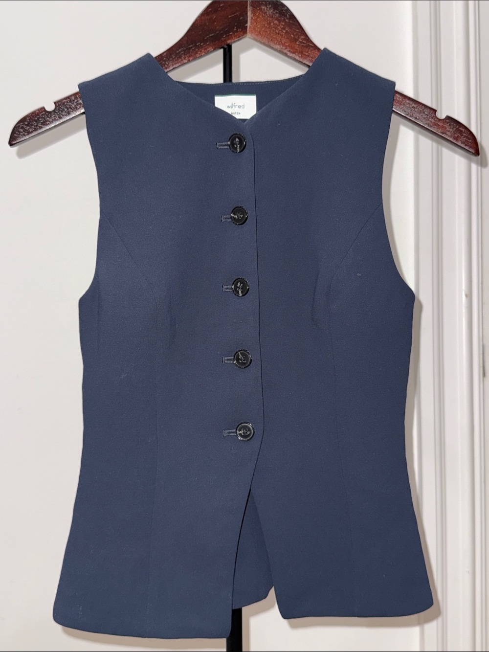 Aritzia Wilfred “Regal” Tailored Button Front Vest Too in Navy
